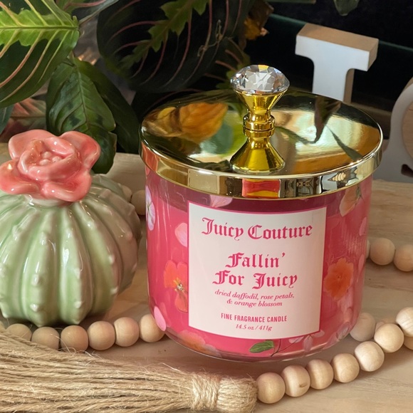 JUICY COUTURE 3 Wick Candle In Fallin’ For Juicy Fragrance Soy Wax Blend - Picture 9 of 12